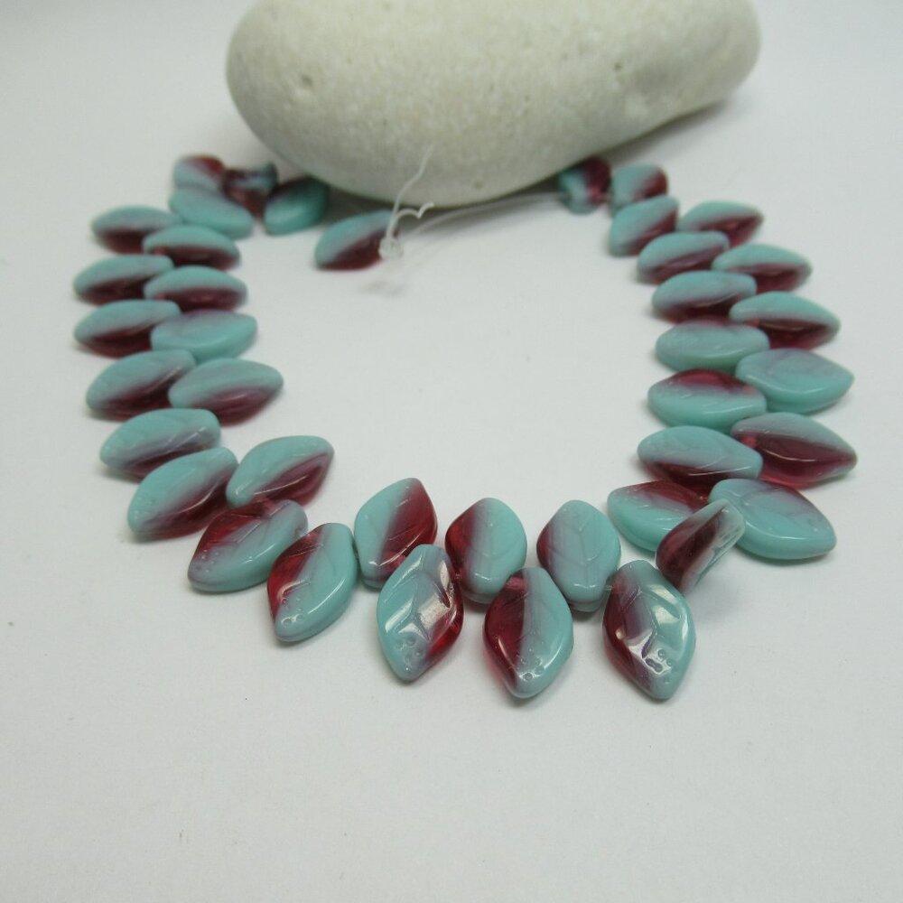 UG Leaf beads - Picture 4 of 8